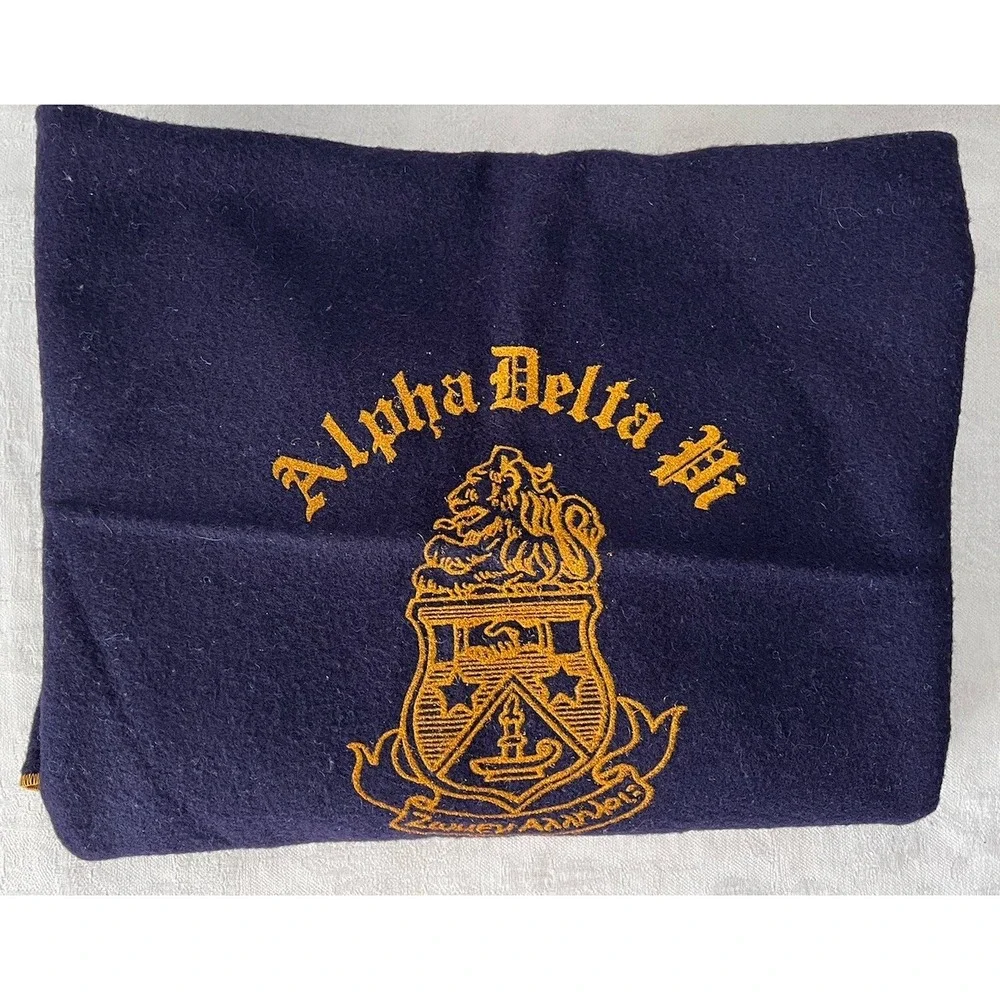 Vintage Alpha Delta Pi WOOL Throw.- Stadium Blanket 1960's Sorority Crest 42x60